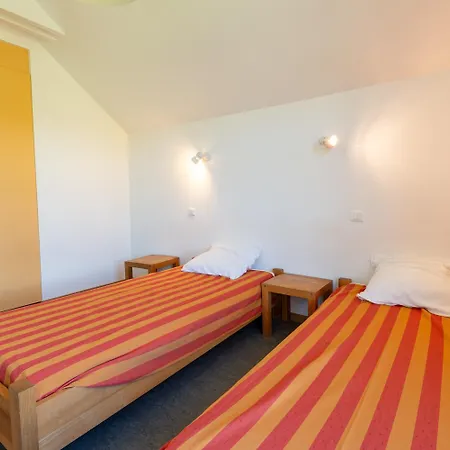 De France 3 Epis 4/6 Personnes Au Falisson * Saint-Bauzile (Lozere)